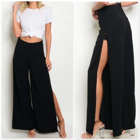 SASSY BLACK PANTS - Picture 3 of 3